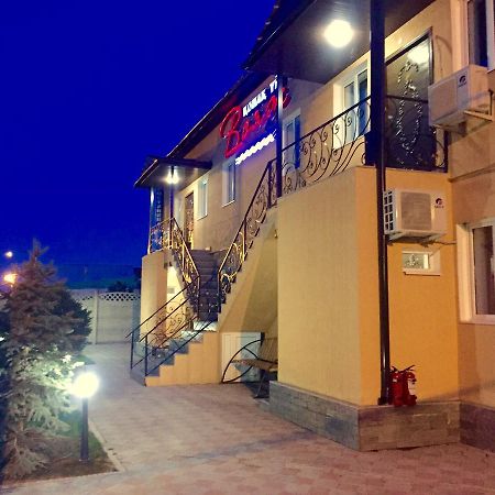 Voyazh Hotel Taraz Ngoại thất bức ảnh