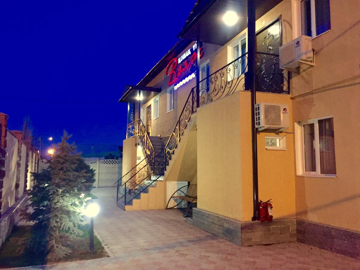 Voyazh Hotel Taraz Ngoại thất bức ảnh